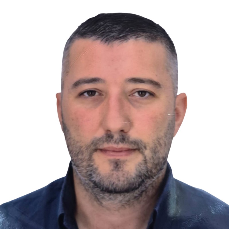 Mahmut Özbek