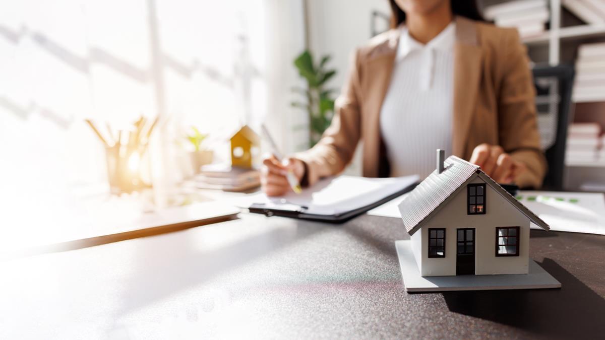 6 Small Habits That Make a Difference in a Real Estate Consultant's Daily Routine